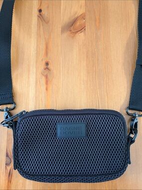 NWOT Dagne Dover Phone Sling